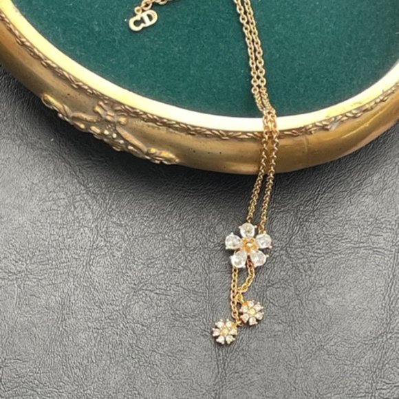 Vintage Rare find Christian Dior necklace w/Clear Rhinestones flowers - Picture 7 of 11